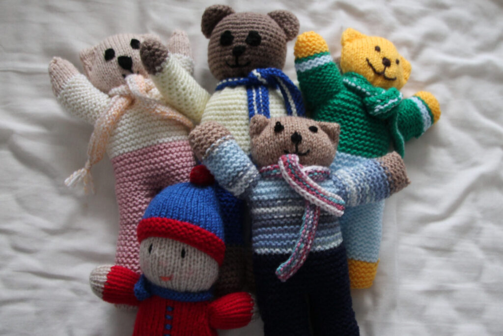 knitted teddies for trauma victims